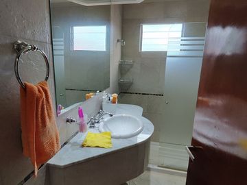 VENTA PH 2 Y 3 AMBIENTES LOCAL  CASANOVA PERMUTA