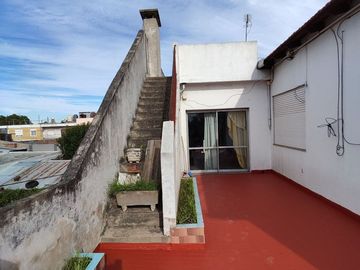 VENTA PH 2 Y 3 AMBIENTES LOCAL  CASANOVA PERMUTA