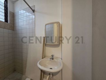 Departamento con jardín y patio en Venta Sector Batan Alto