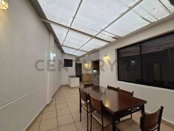 Departamento con jardín y patio en Venta Sector Batan Alto