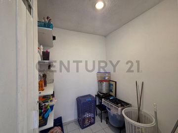 Departamento con jardín y patio en Venta Sector Batan Alto