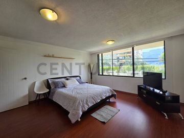 Departamento con jardín y patio en Venta Sector Batan Alto