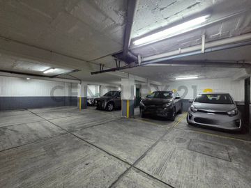 Departamento con jardín y patio en Venta Sector Batan Alto