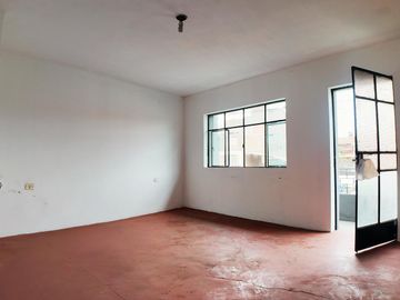 Departamento en  segundo piso