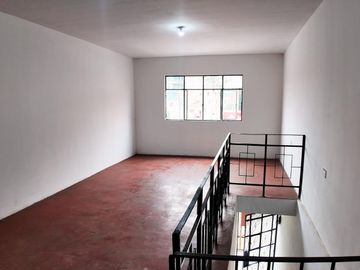 Departamento en  segundo piso