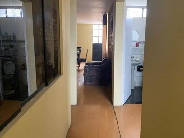 Casa de 3 pisos en venta - Cono Norte