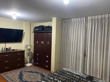 Casa de 3 pisos en venta - Cono Norte
