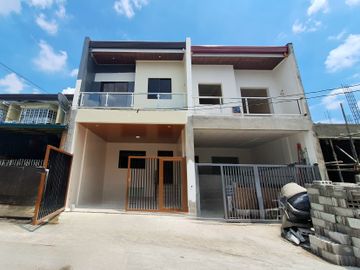 4bedroom Townhouse for Sale in Brgy. Mayamot Antipolo City near SM Masinag