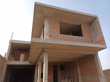 Se vende casa Ventanilla Kawachi Pachacutec 160 m2