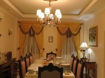Fully Furnished 6 Bedroom Home in Amadeo near Tagaytay