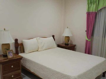 Fully Furnished 6 Bedroom Home in Amadeo near Tagaytay