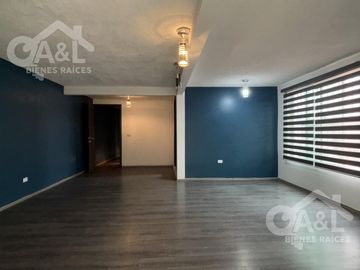 Casa en Venta con Recamara Planta Baja Jacarandas