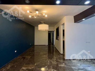 Casa en Venta con Recamara Planta Baja Jacarandas