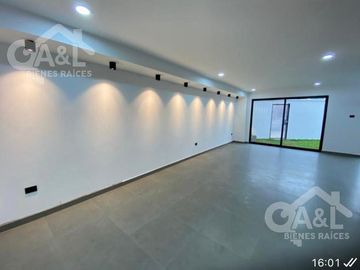 Casa Moderna en Venta Fraccionamiento Monte Magno