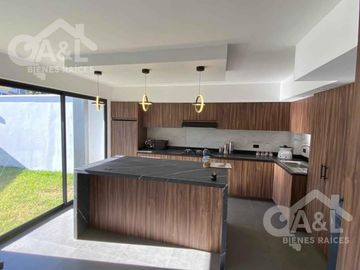 Casa Moderna en Venta Fraccionamiento Monte Magno