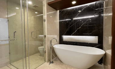 3BR Condo for Sale in Two Roxas Triangle, Salcedo Village, Makati - RS4521381