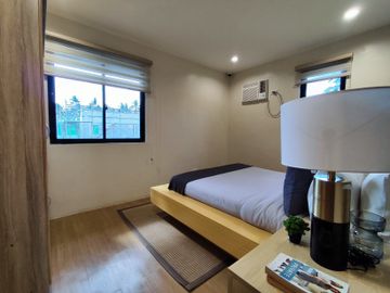 2 Storey Single Attached w/5 Bedrooms For Sale in Malvar Batangas- EA