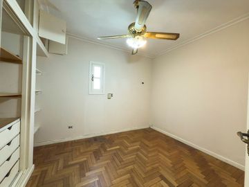 CASA EN VENTA - 5 DORMITORIOS - ZONA LAGO