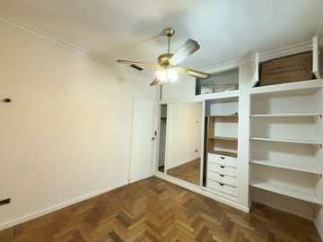 CASA EN VENTA - 5 DORMITORIOS - ZONA LAGO