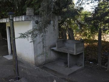 VENTA-TERRENO CON PISCINA Y CABAÑAS-LUJÁN-MENDOZA