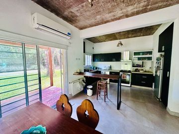 Venta Casa 4 ambientes, PILETA El Pato Berazategui