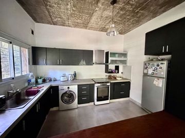 Venta Casa 4 ambientes, PILETA El Pato Berazategui