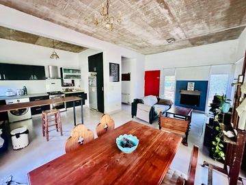 Venta Casa 4 ambientes, PILETA El Pato Berazategui