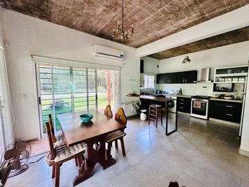 Venta Casa 4 ambientes, PILETA El Pato Berazategui