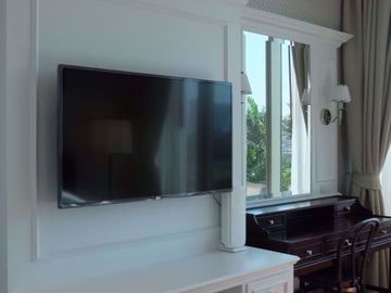 2 bed Condo in 185 Rajadamri Lumphini Sub District C07891