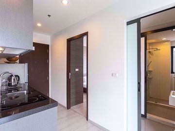 2 bed Condo in Rhythm Asoke Makkasan Sub District C07481