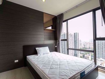 2 bed Condo in Rhythm Asoke Makkasan Sub District C07481