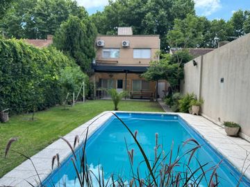 CASA 6 AMBIENTES EN VENTA MONTE GRANDE