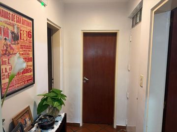 CASA 6 AMBIENTES EN VENTA MONTE GRANDE