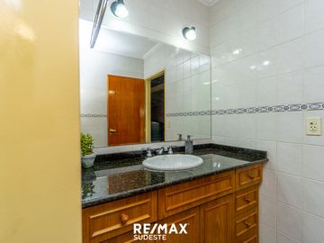 VENTA O PERMUTA CASA QUINTA + DPTO + GALPON