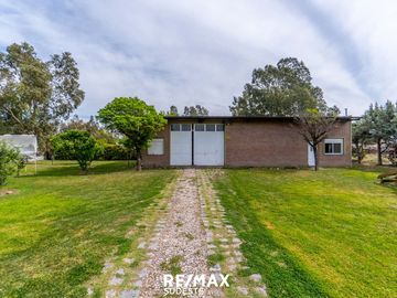 VENTA O PERMUTA CASA QUINTA + DPTO + GALPON