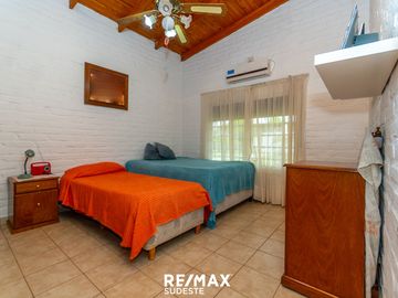 VENTA O PERMUTA CASA QUINTA + DPTO + GALPON