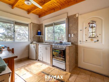 VENTA O PERMUTA CASA QUINTA + DPTO + GALPON