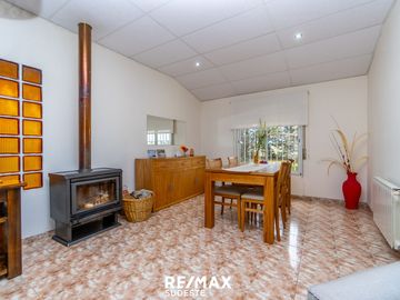 VENTA O PERMUTA CASA QUINTA + DPTO + GALPON