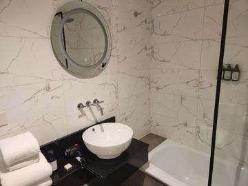 VENTA DPTO 3 AMB. P. DE FRUTOS VISTA AL RIO. HOTEL