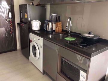 2 bed Condo in Rhythm Asoke Makkasan Sub District C06430