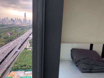 2 bed Condo in Rhythm Asoke Makkasan Sub District C06430