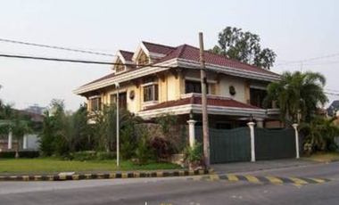 5 Bedroom For Sale in Green Meadows, Quezon City