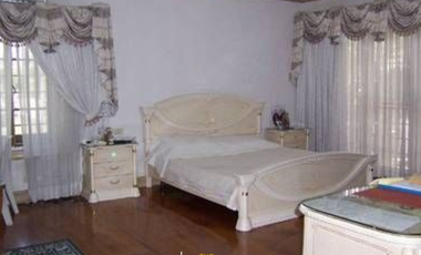 5 Bedroom For Sale in Green Meadows, Quezon City