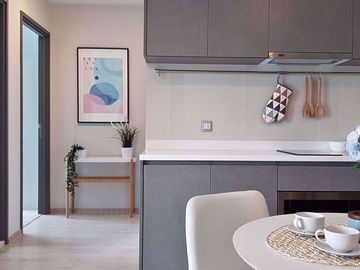 2 bed Condo in Rhythm Rangnam Thanonphayathai Sub District C05616