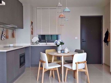 2 bed Condo in Rhythm Rangnam Thanonphayathai Sub District C05616