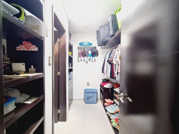 Casa en Venta en Lomas del Sol | Amplio Jardín
