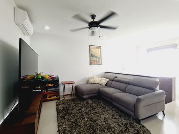 Casa en Venta en Lomas del Sol | Amplio Jardín