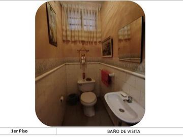SE VENDE CASA DE 2 PLANTAS MAS AZOTEA EN MIRAFLORES