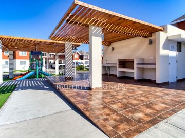 Hermosa casa en venta Costa Laguna