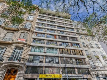 Departamento reciclado de 5 Ambientes en Venta – Retiro, Plaza Libertad
